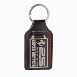 Leren sleutelhanger met metalen schild
